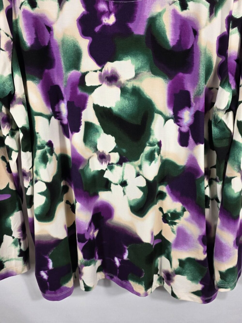 Chico's Size 4 Long Sleeve Touch of Cool Layer Tee Size XXL Purple Floral NEW - Picture 11 of 11